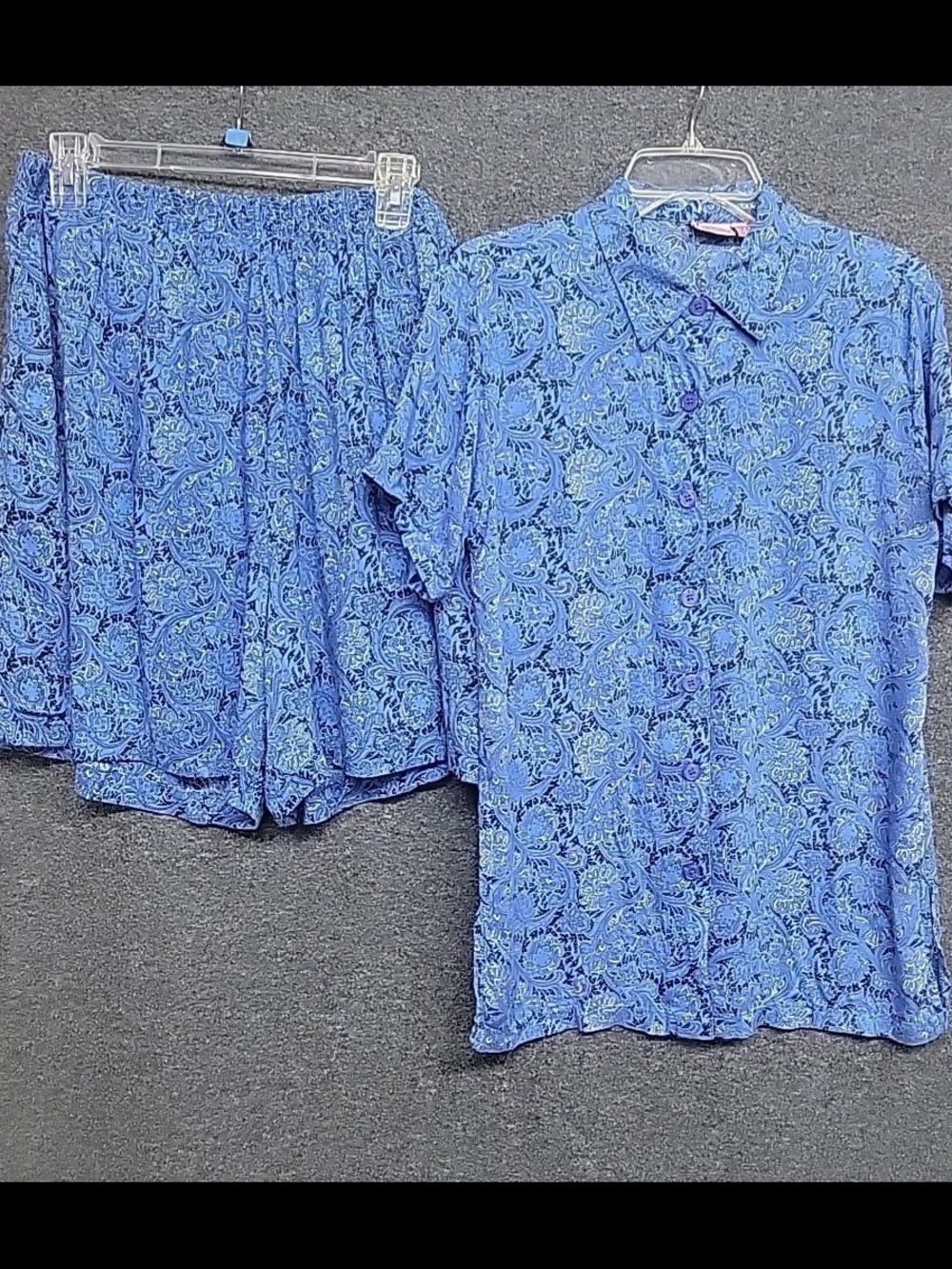 Vintage Button Front Paisley Top/ Short Set Southern Expressions Size M Collared
